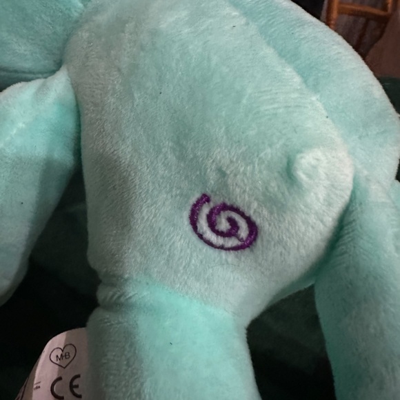 Fingerlings, 14” plush monkey with poseable arms. - Picture 4 of 5